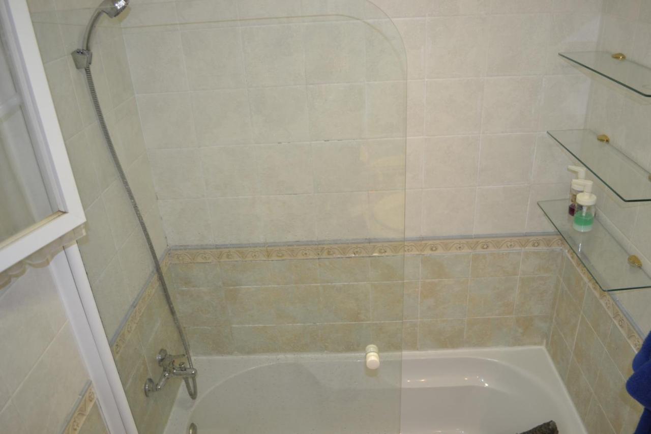 Céntrico y amplio apartamento 100% equipado Jerez de la Frontera Exterior foto
